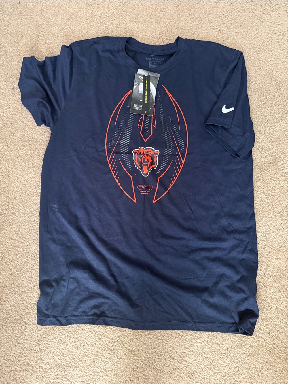NWT Nike Men’s Navy Chicago Bears Graphic Tee size Medium